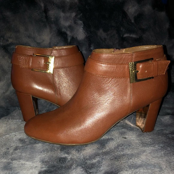 Aerosoles 7.5 tan booties - Picture 1 of 6
